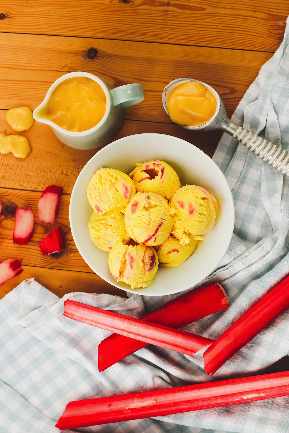 Marshfield Farm Rhubarb and Custard Ice Cream