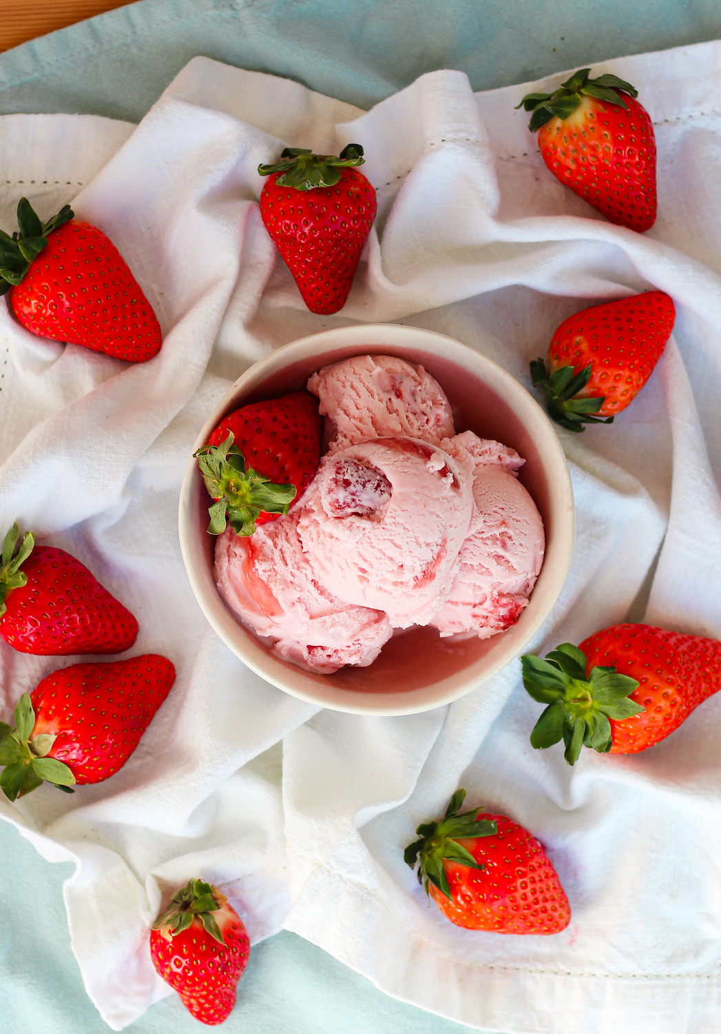 Marshfield Farm Succulent Strawberry Ice Cream