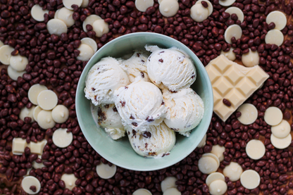 Marshfield Farm White Chocolate Honeycomb Crunch Ice Cream